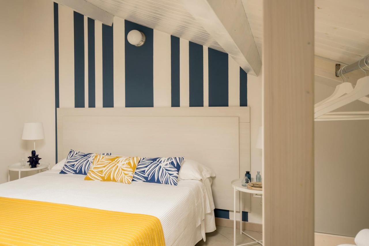 Civico 64 Bed & Breakfast In Mansarda Palmi Exterior foto