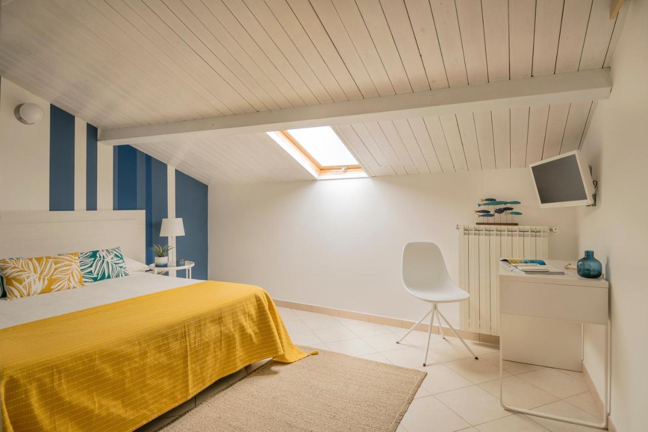 Civico 64 Bed & Breakfast In Mansarda Palmi Exterior foto