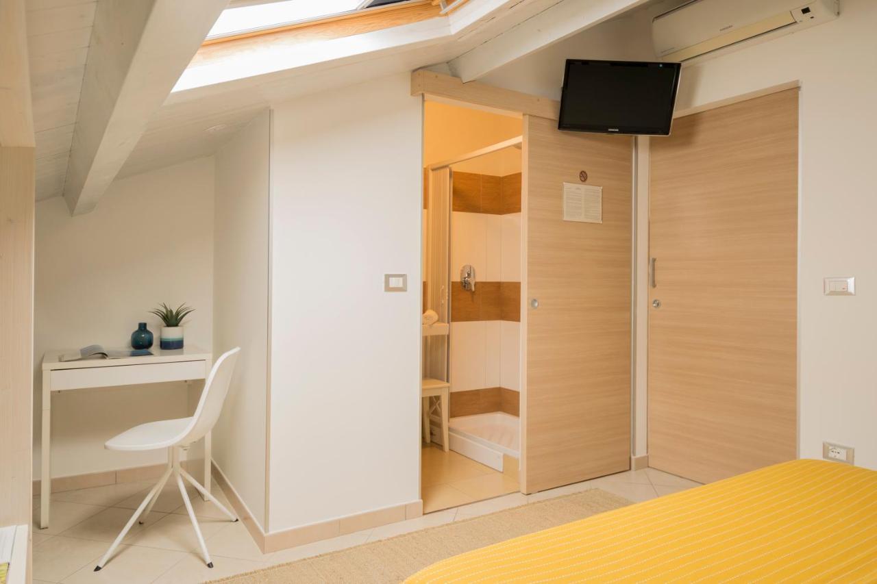 Civico 64 Bed & Breakfast In Mansarda Palmi Exterior foto