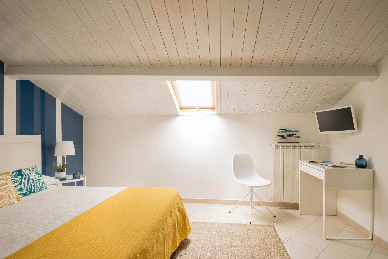 Civico 64 Bed & Breakfast In Mansarda Palmi Exterior foto