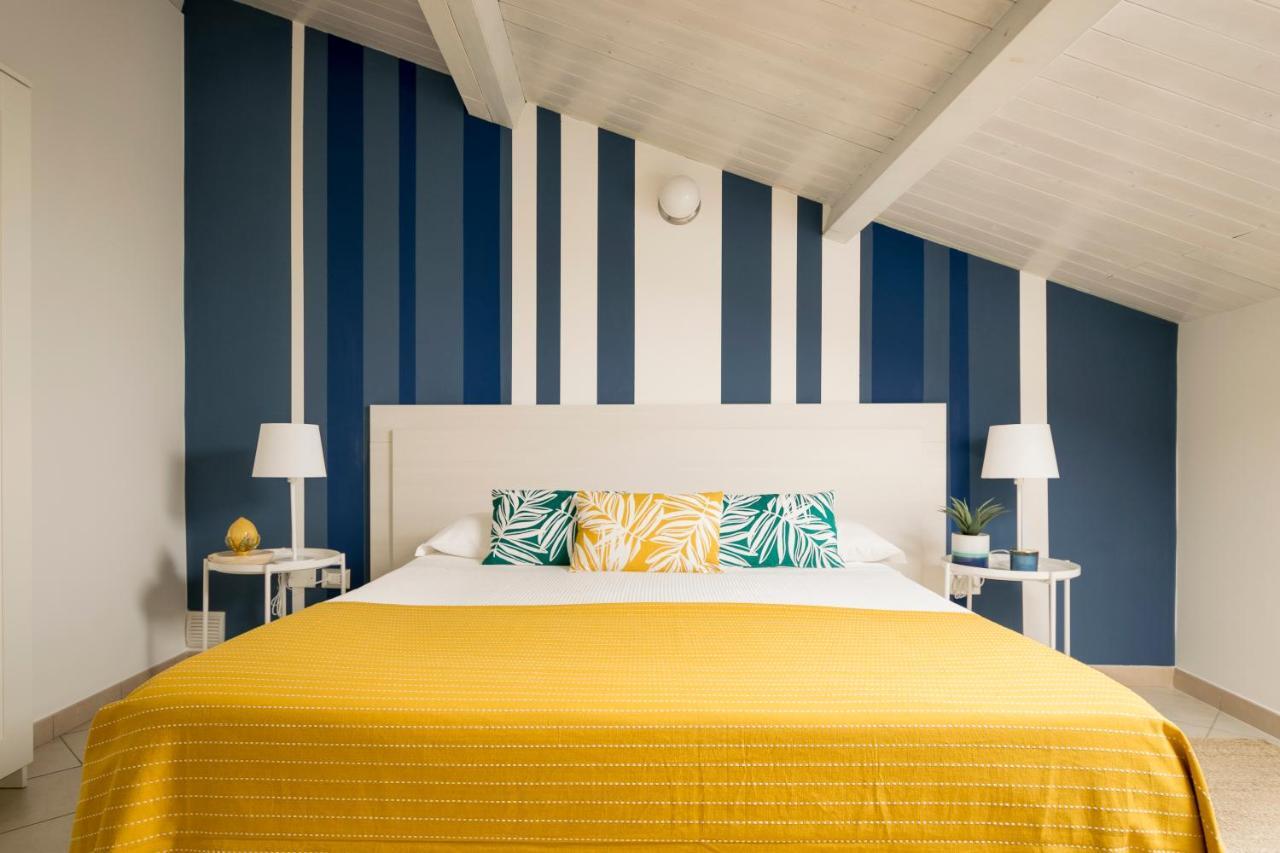 Civico 64 Bed & Breakfast In Mansarda Palmi Exterior foto
