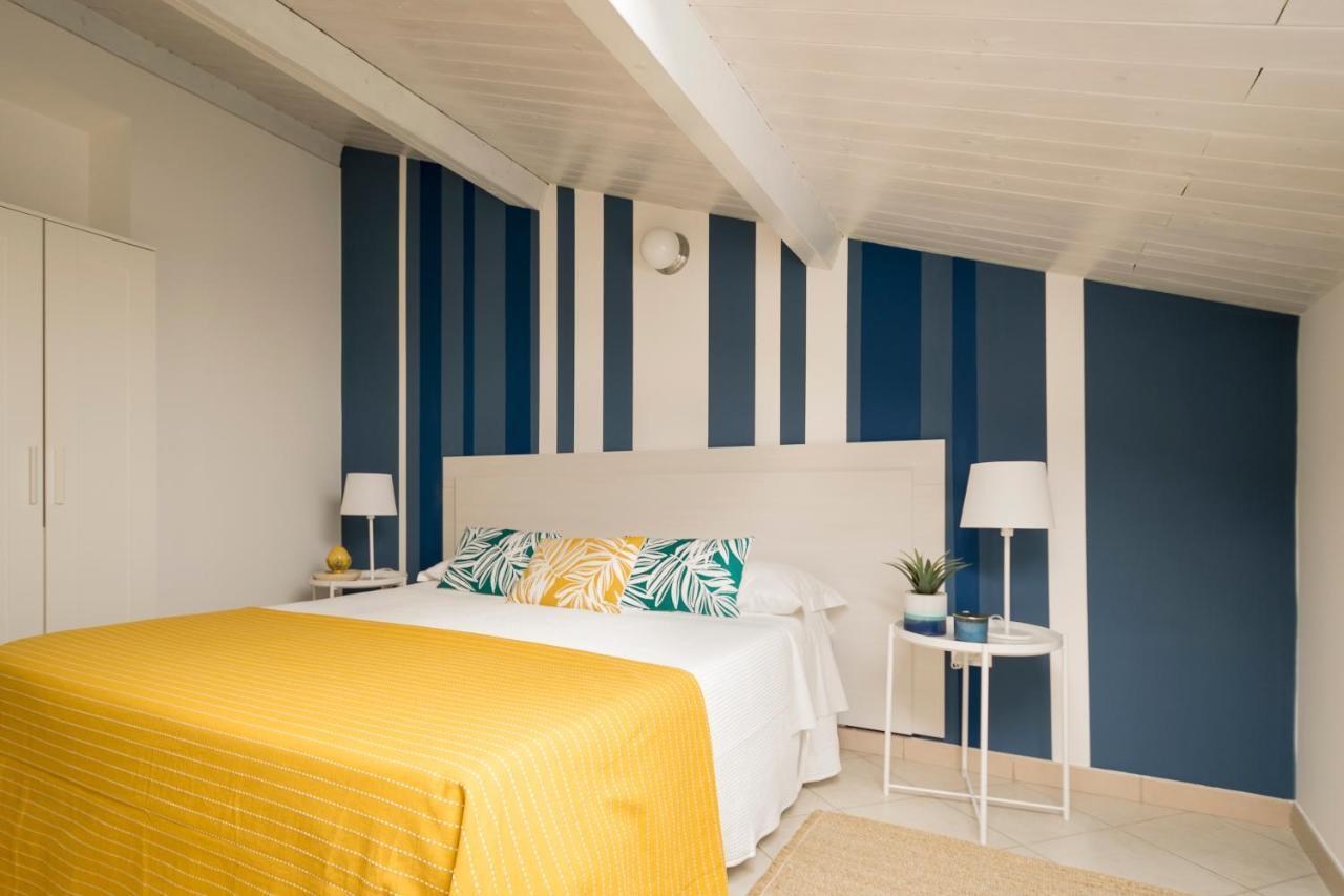 Civico 64 Bed & Breakfast In Mansarda Palmi Exterior foto